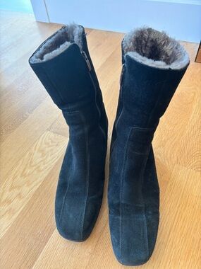 La Canadienne Black Suede Fur-Lined Mid-Calf Boots Size 10N